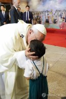 교황님과 어린이3.jpg